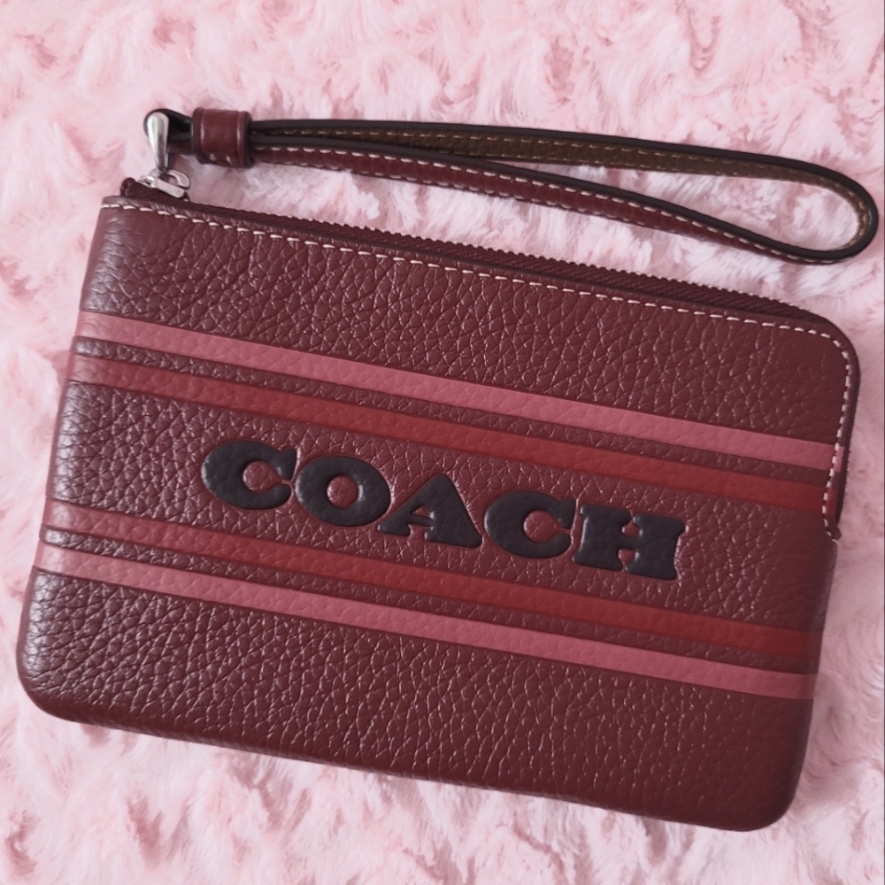 Coach Corner Zip Wristlet